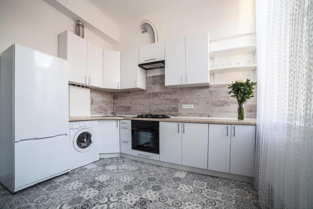 Apartament On Kulisha Street Lviv Extérieur photo