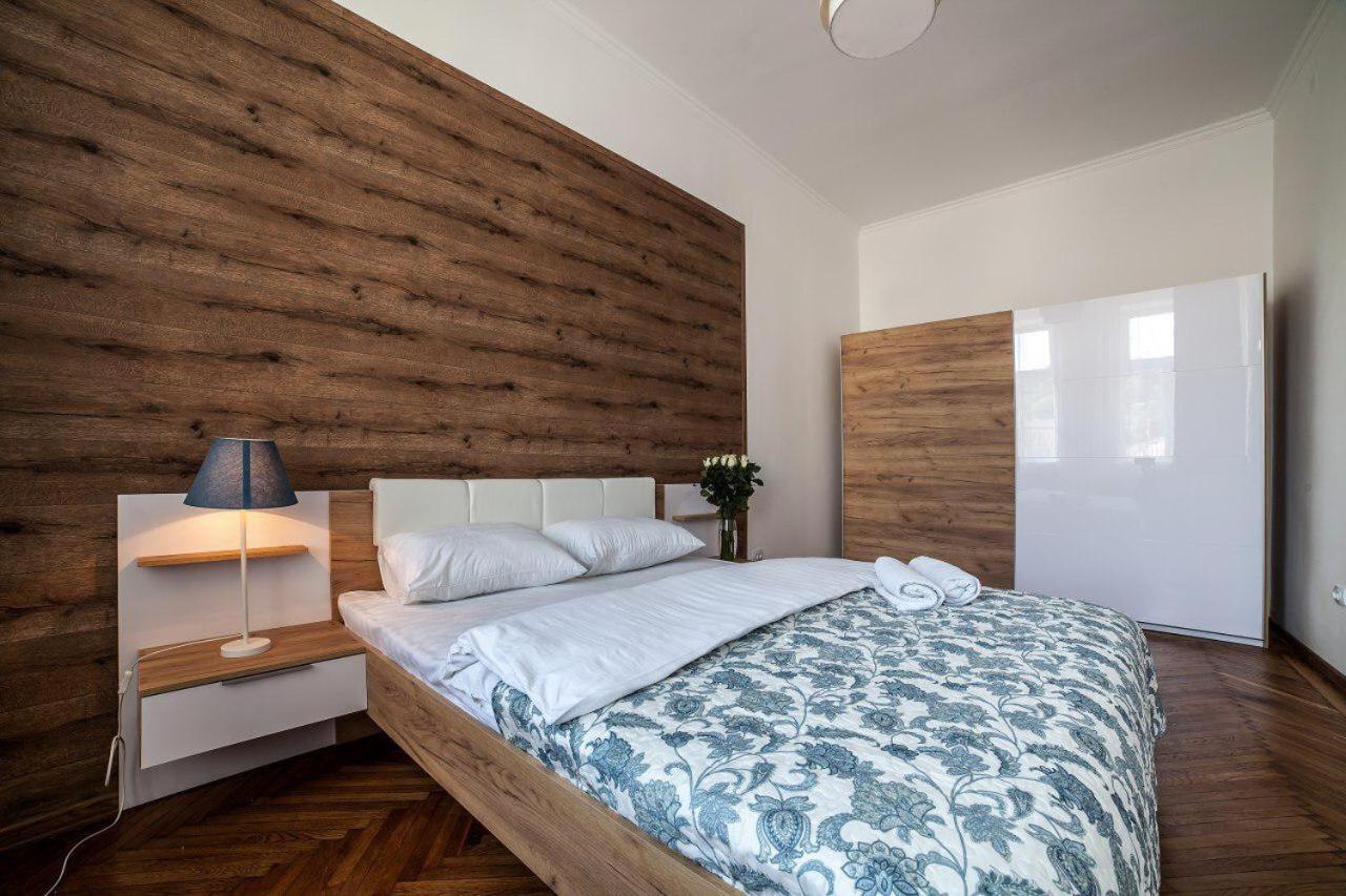 Apartament On Kulisha Street Lviv Extérieur photo